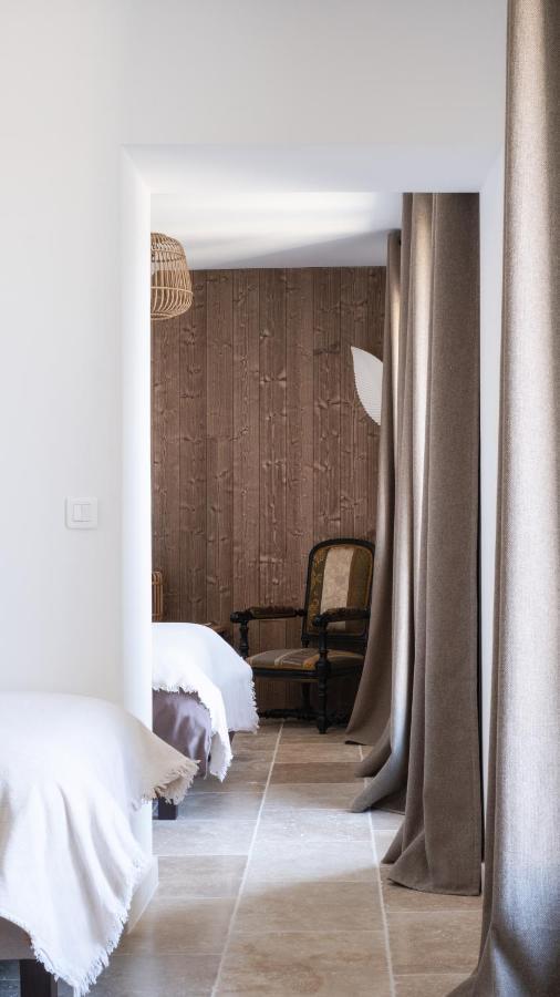 L'Ostal - Bed & Breakfast - Chambres Et Suites De 25 A 40M2 - Spa Saint-Hilaire-dʼOzilhan Екстериор снимка