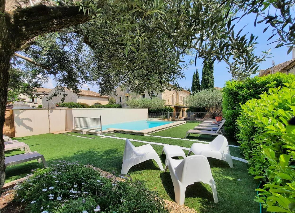 L'Ostal - Bed & Breakfast - Chambres Et Suites De 25 A 40M2 - Spa Saint-Hilaire-dʼOzilhan Екстериор снимка