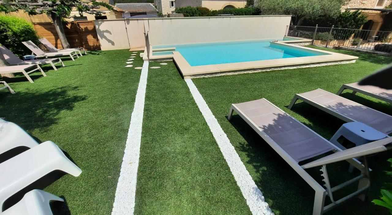 L'Ostal - Bed & Breakfast - Chambres Et Suites De 25 A 40M2 - Spa Saint-Hilaire-dʼOzilhan Екстериор снимка
